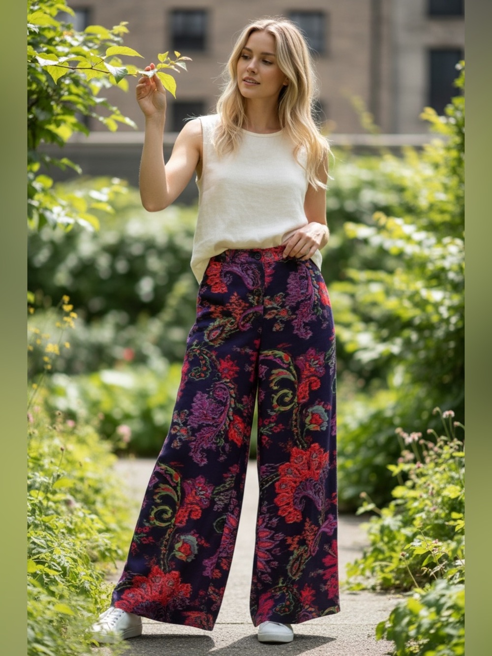 H&M Statement Wide Leg Pants Floral Paisley Print Size 8